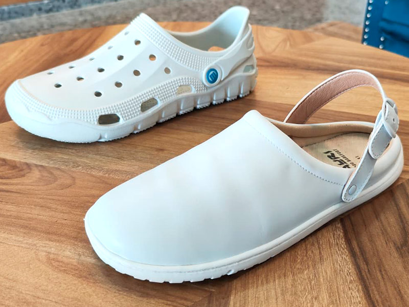 Zuecos_Barefoot_Comparativa_Mustang_Free_Care_vs_Zauri_Zueco